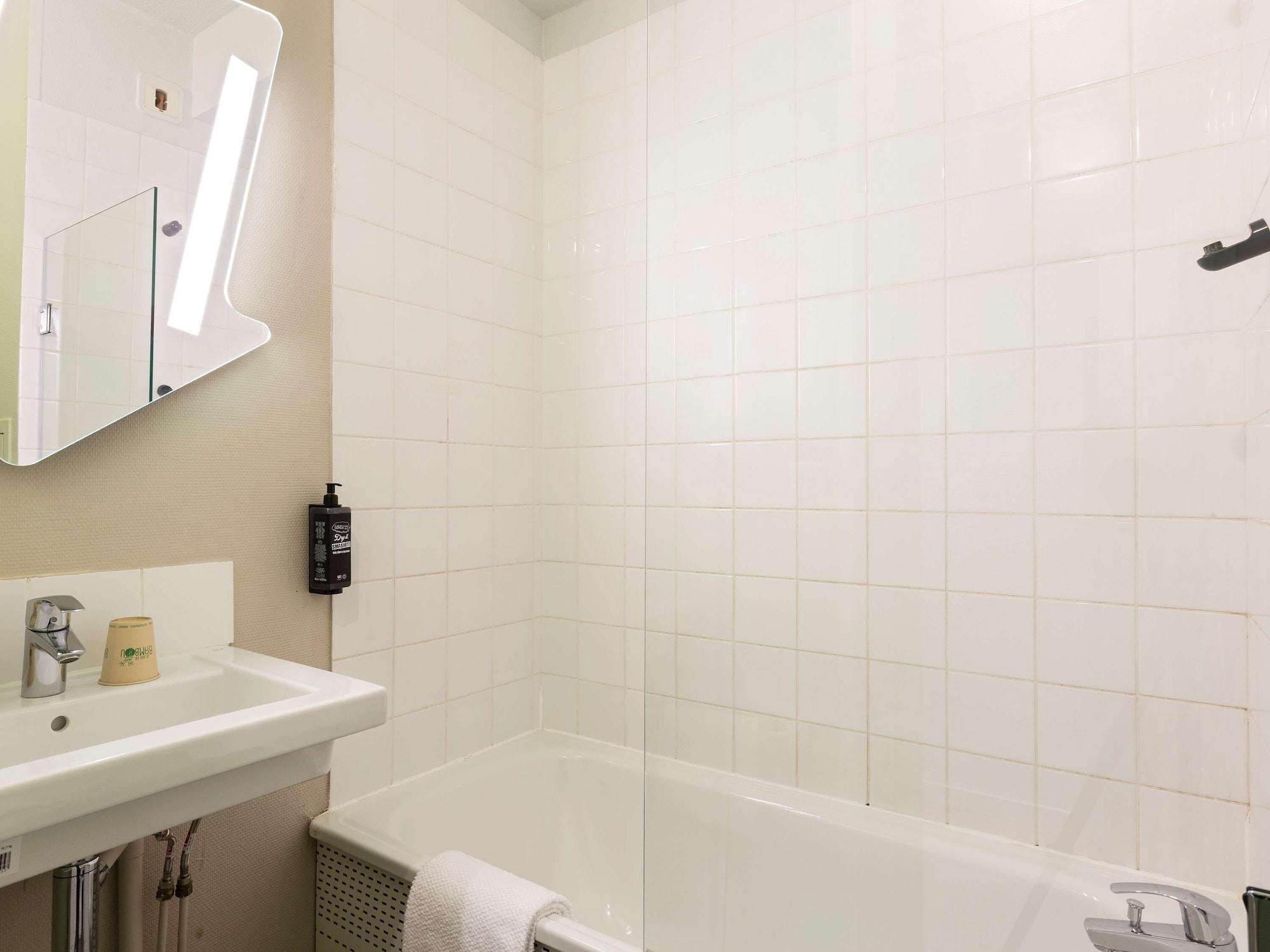 Ibis Budget Bourgoin Jallieu Centre Luaran gambar