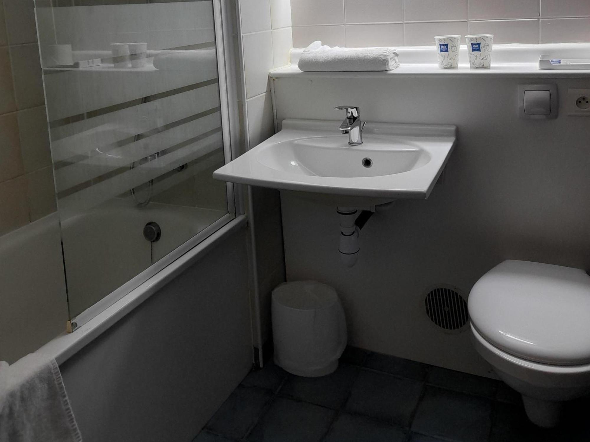 Ibis Budget Bourgoin Jallieu Centre Luaran gambar