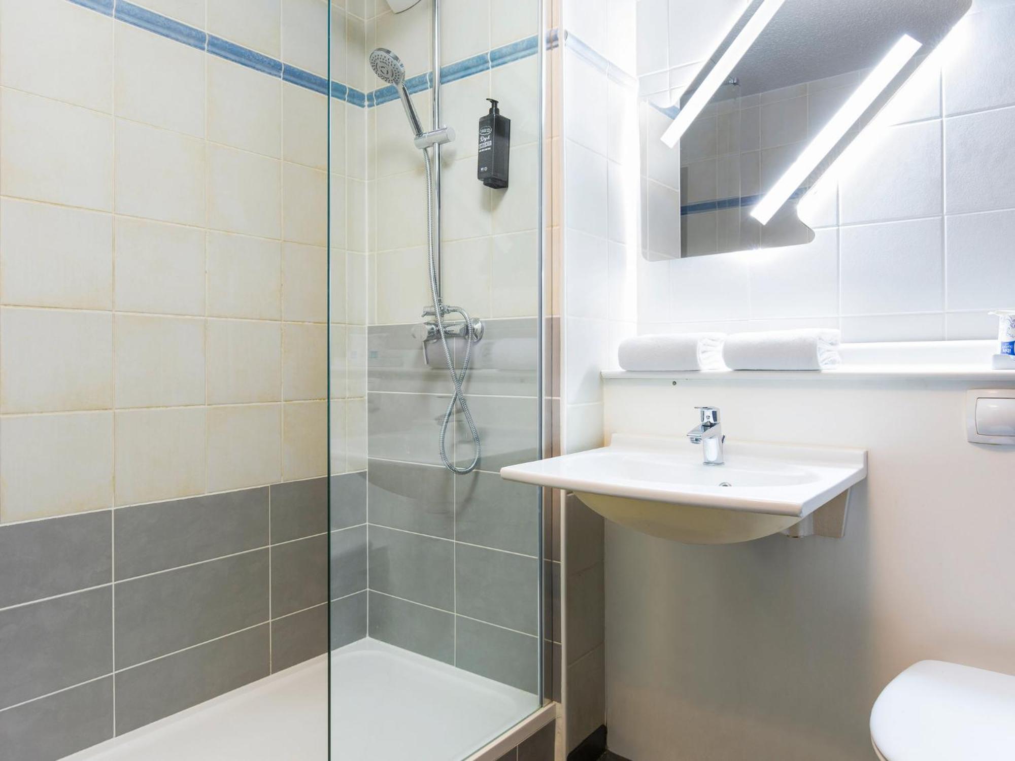Ibis Budget Bourgoin Jallieu Centre Luaran gambar